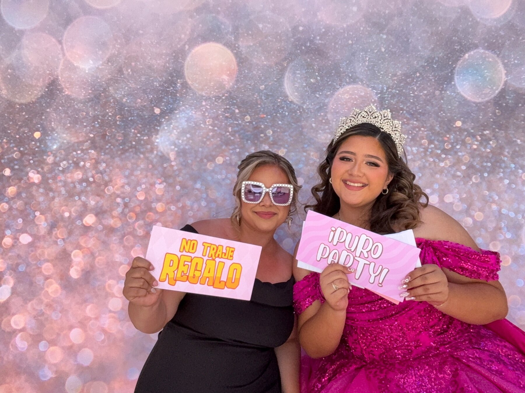 Quinceañera guests at VibeCam